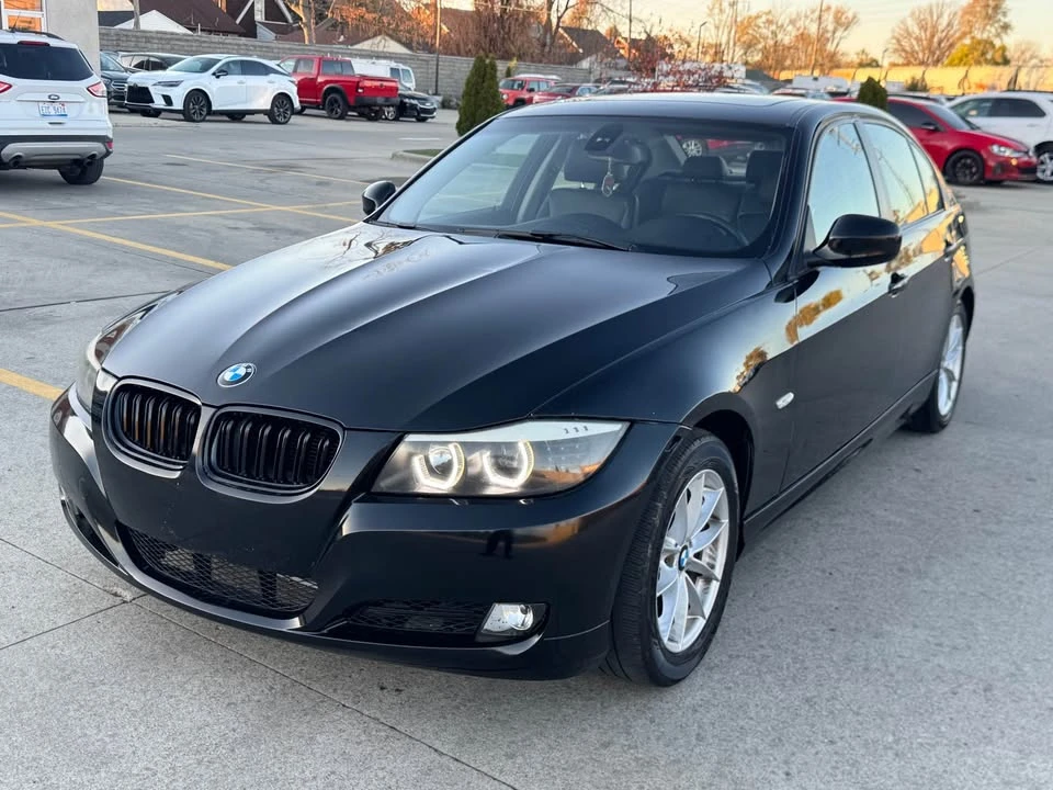 2010 BMW E90 3 Series Sedan - Image 3 of 17