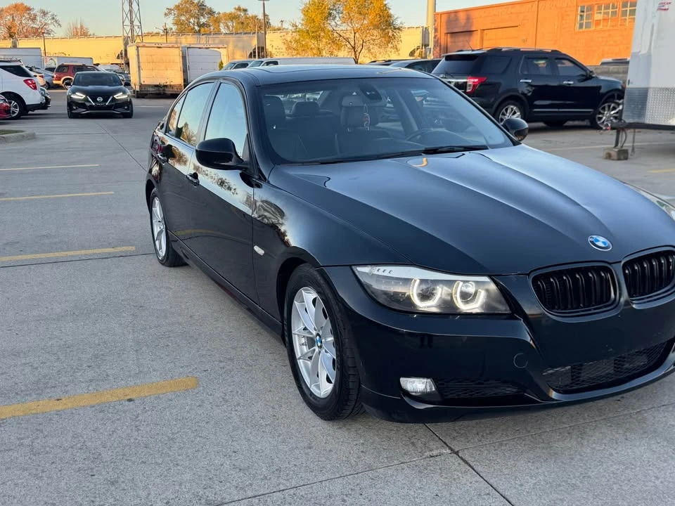 2010 BMW E90 3 Series Sedan - Image 2 of 17