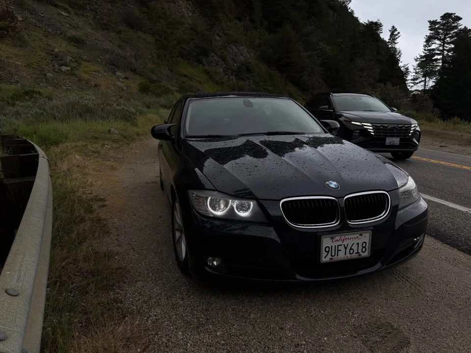 2010 BMW E90 3 Series Sedan - Image 4 of 4