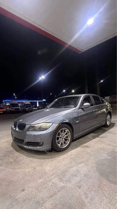 2010 BMW E90 3 Series Sedan - Image 2 of 6