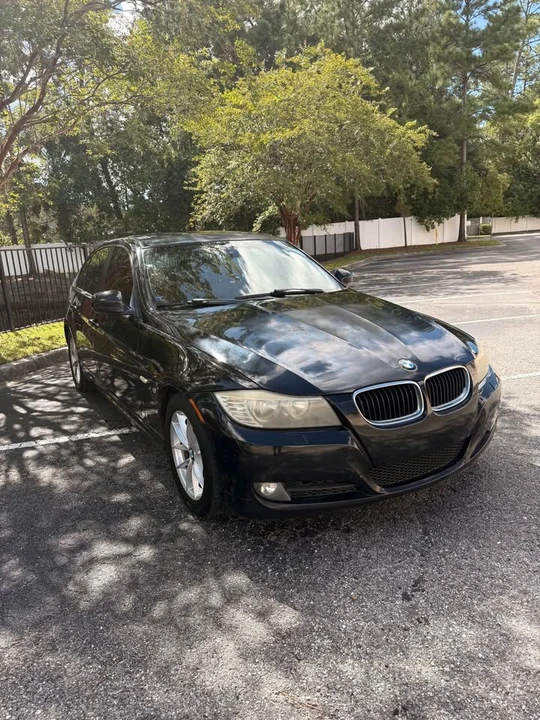 2010 BMW E90 3 Series Sedan - Image 9 of 13