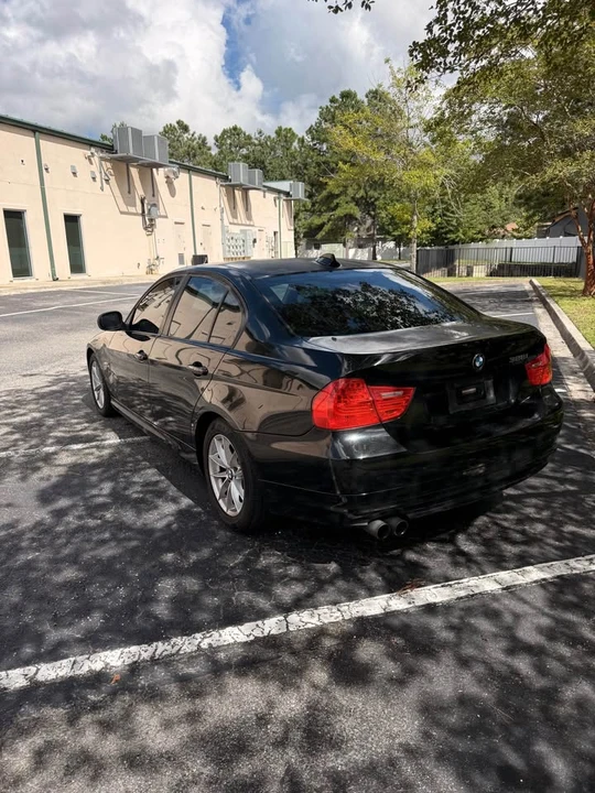 2010 BMW E90 3 Series Sedan - Image 11 of 13