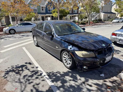 2010 BMW 3 Series 328i Sedan 4D