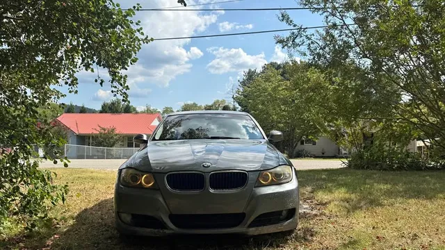 2010 BMW 3 Series 328i Sedan 4D