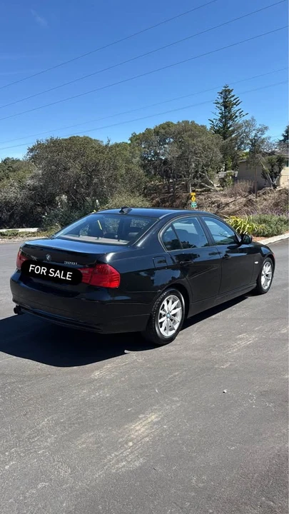 2010 BMW E90 3 Series Sedan - Image 3 of 9