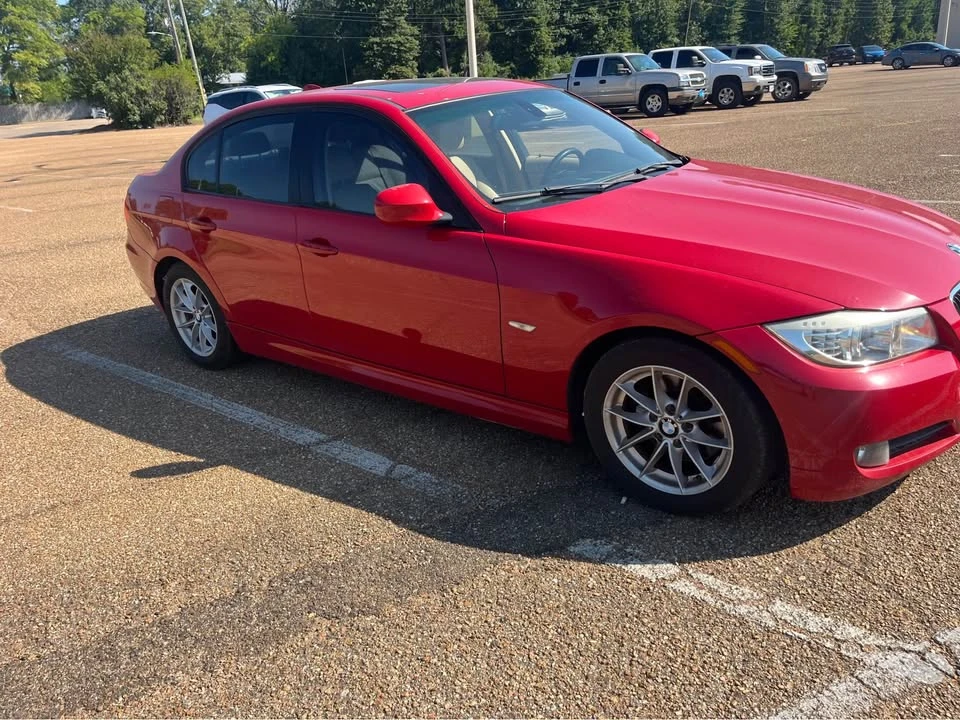 2010 BMW E90 3 Series Sedan - Image 3 of 6