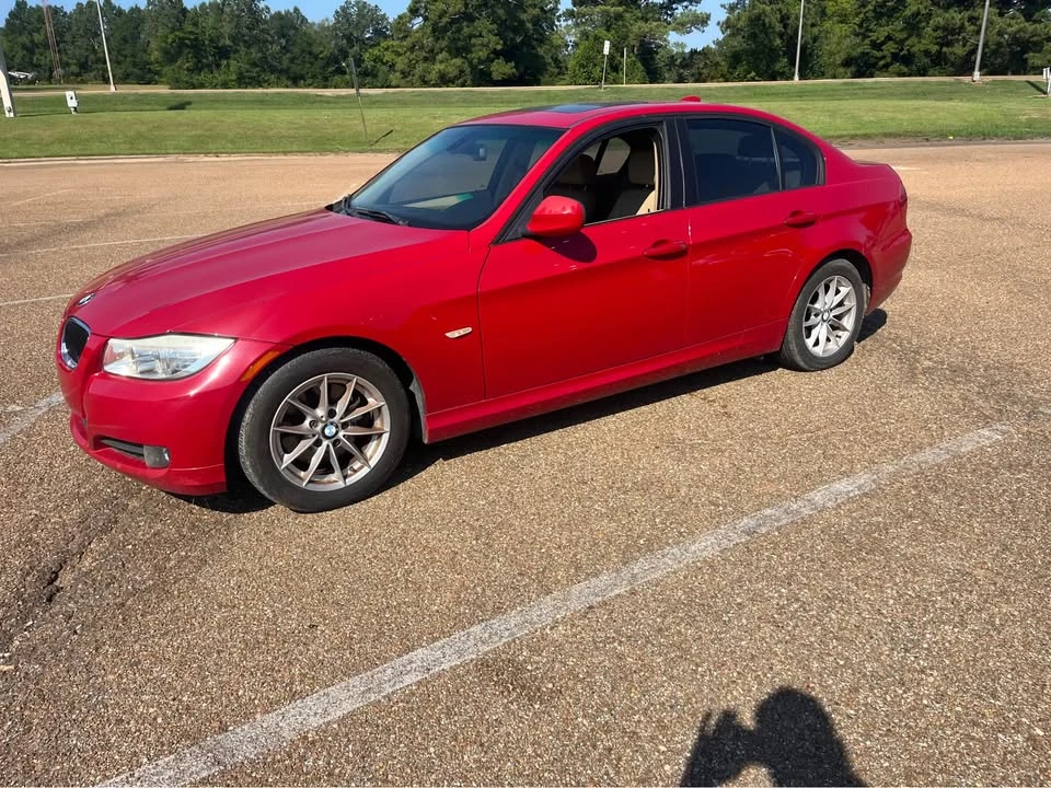 2010 BMW E90 3 Series Sedan - Image 2 of 6