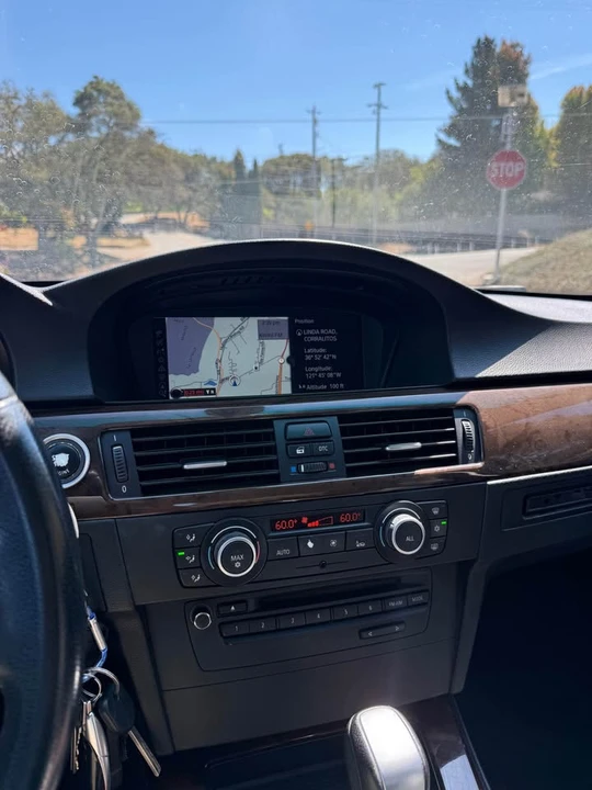 2010 BMW E90 3 Series Sedan - Image 8 of 9