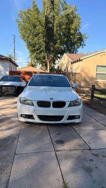 2010 BMW E90 3 Series Sedan - Image 2 of 10