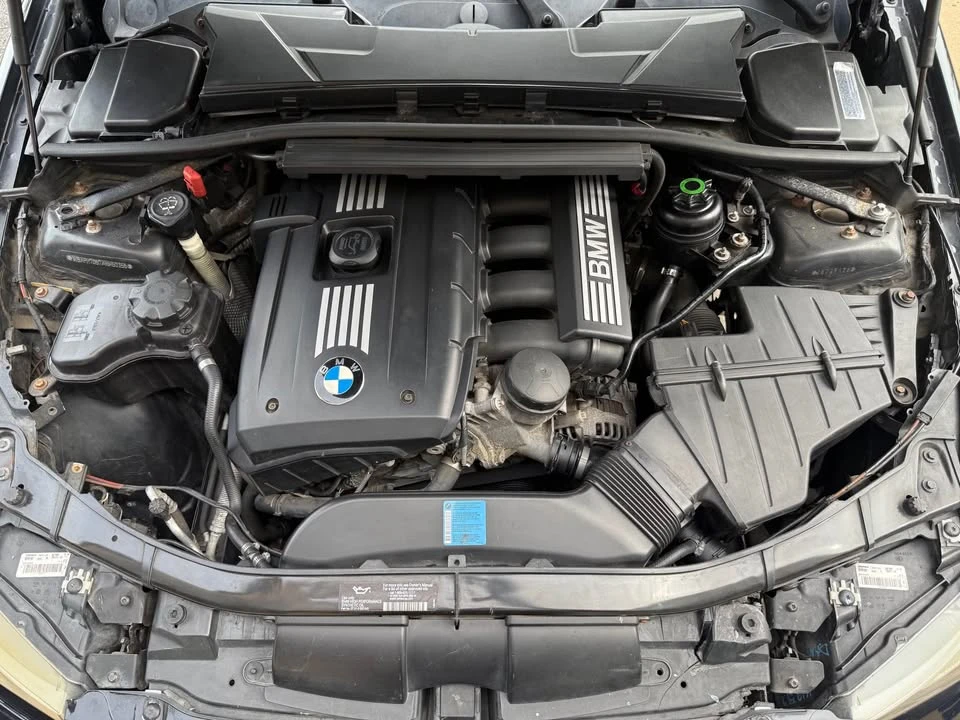 2010 BMW E90 3 Series Sedan - Image 9 of 17
