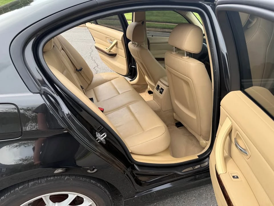 2010 BMW E90 3 Series Sedan - Image 14 of 17
