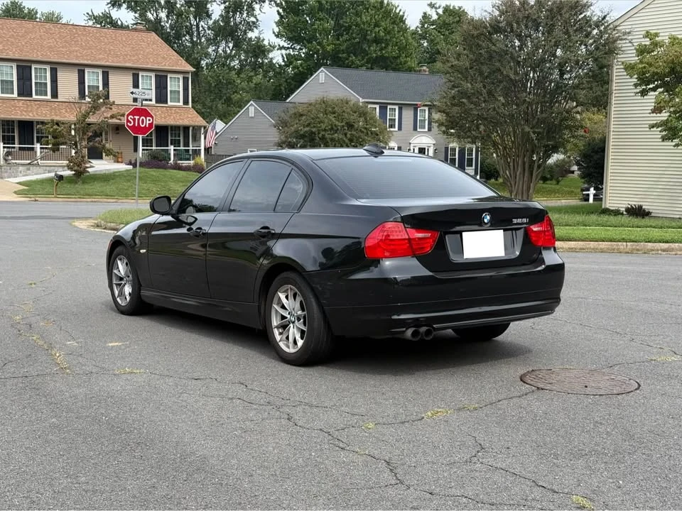 2010 BMW E90 3 Series Sedan - Image 4 of 17