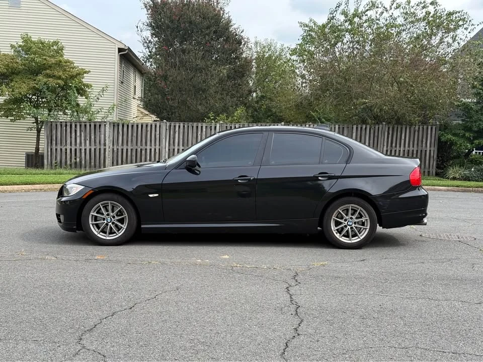 2010 BMW E90 3 Series Sedan - Image 7 of 17