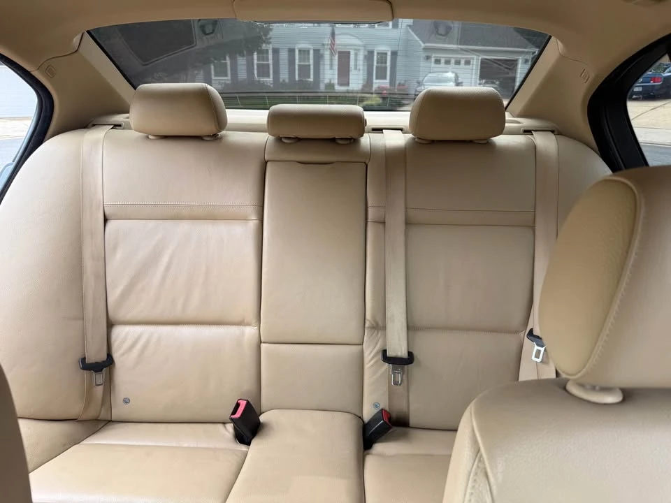 2010 BMW E90 3 Series Sedan - Image 15 of 17