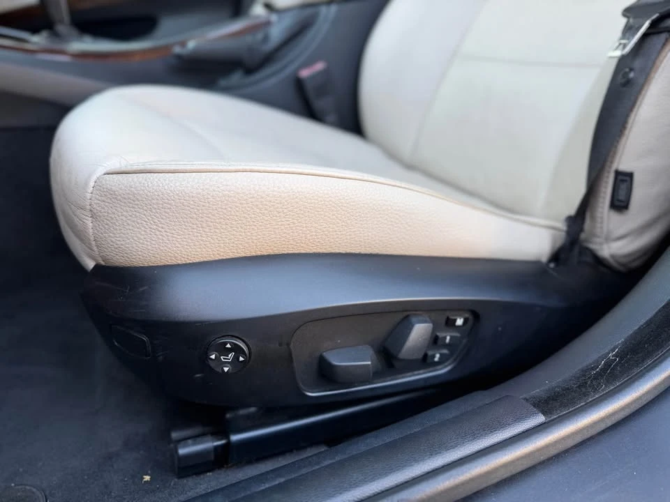 2010 BMW E90 3 Series Sedan - Image 12 of 20