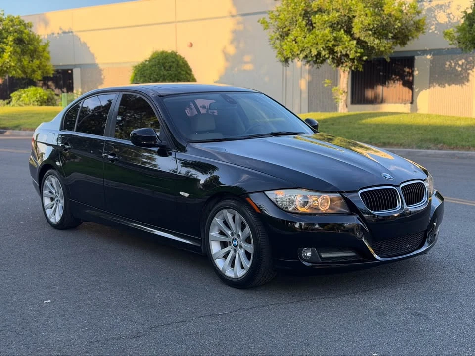 2010 BMW E90 3 Series Sedan - Image 3 of 20