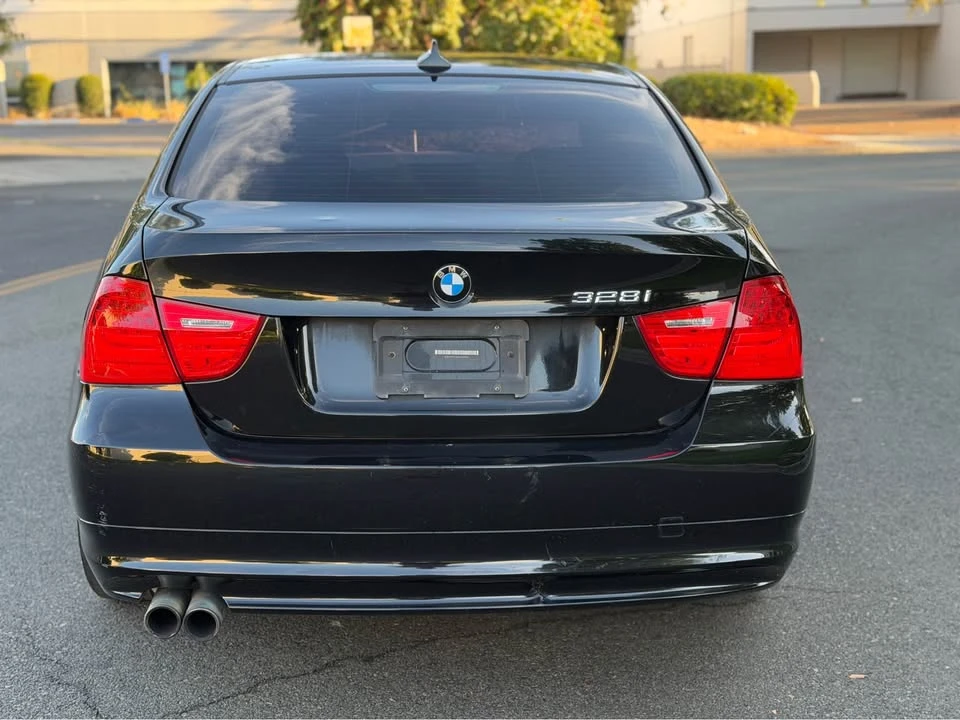 2010 BMW E90 3 Series Sedan - Image 6 of 20