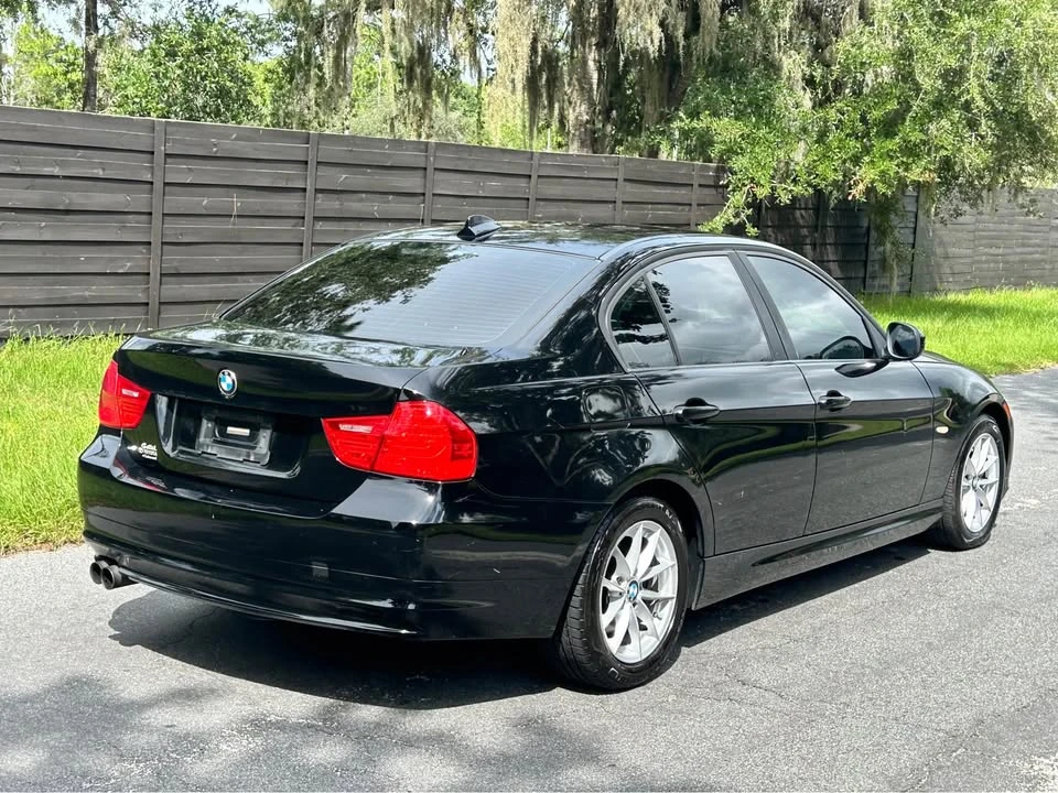 2010 BMW E90 3 Series Sedan - Image 7 of 12
