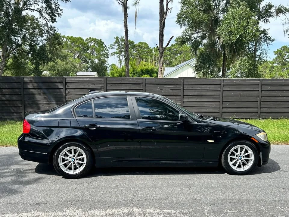 2010 BMW E90 3 Series Sedan - Image 6 of 12