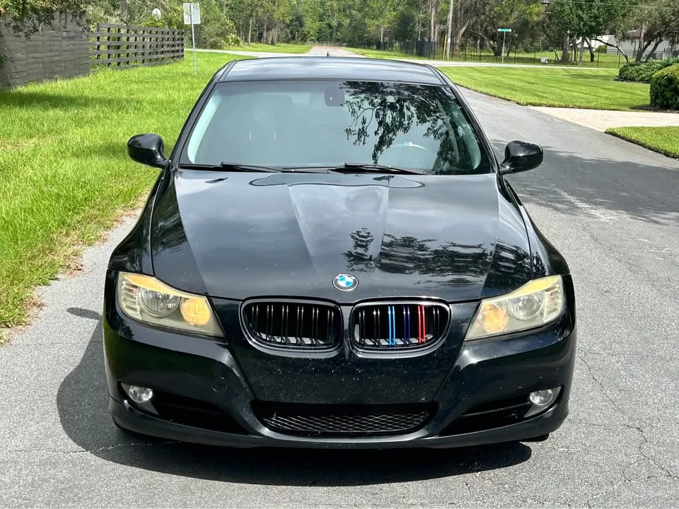 2010 BMW E90 3 Series Sedan - Image 4 of 12