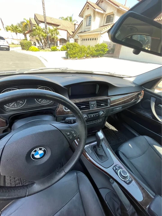 2010 BMW E90 3 Series Sedan - Image 5 of 7