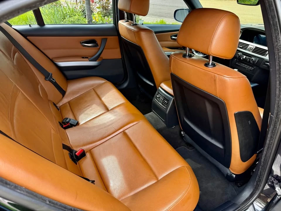 2010 BMW E90 3 Series Sedan - Image 6 of 7