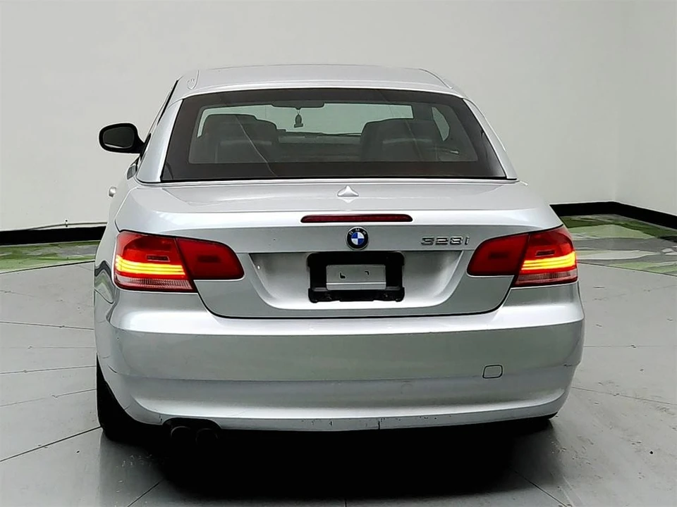 2010 BMW E90 3 Series Sedan - Image 6 of 12