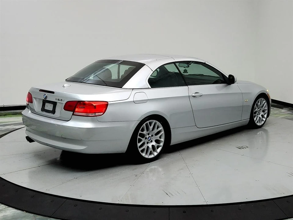 2010 BMW E90 3 Series Sedan - Image 5 of 12