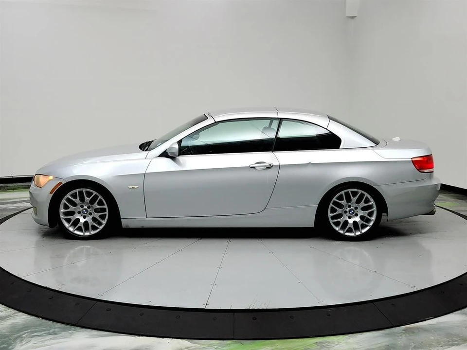 2010 BMW E90 3 Series Sedan - Image 8 of 12