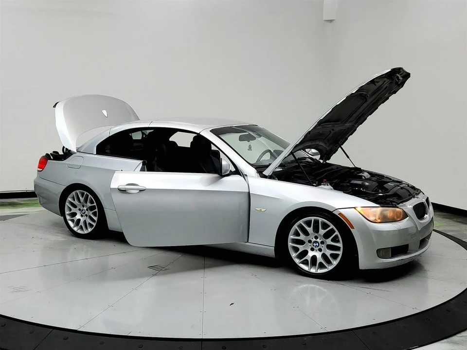 2010 BMW E90 3 Series Sedan - Image 10 of 12