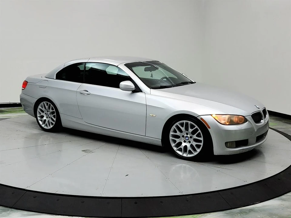 2010 BMW E90 3 Series Sedan - Image 3 of 12