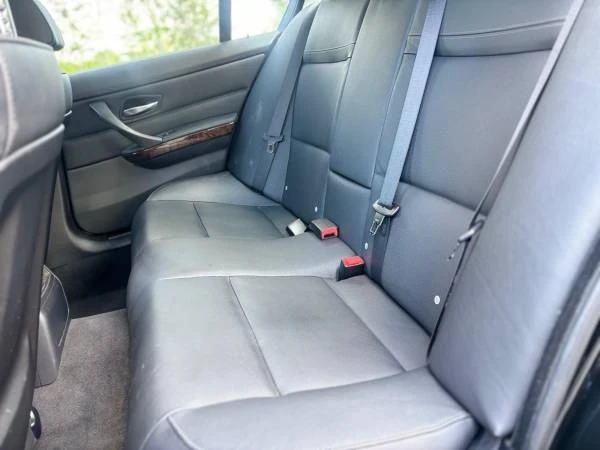 2010 BMW E90 3 Series Sedan - Image 14 of 21