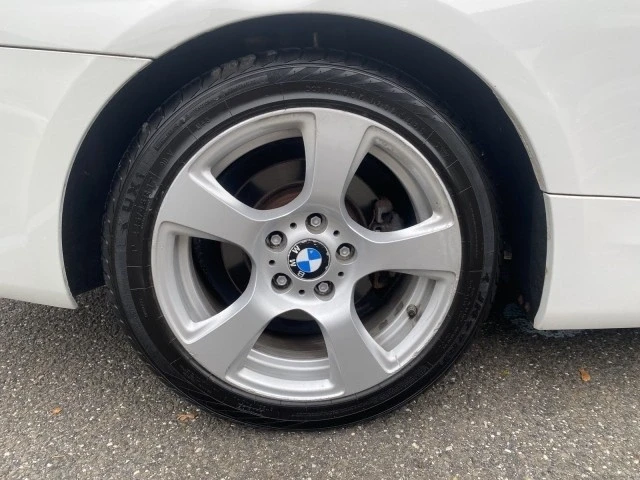 2010 BMW E90 3 Series Sedan - Image 15 of 21