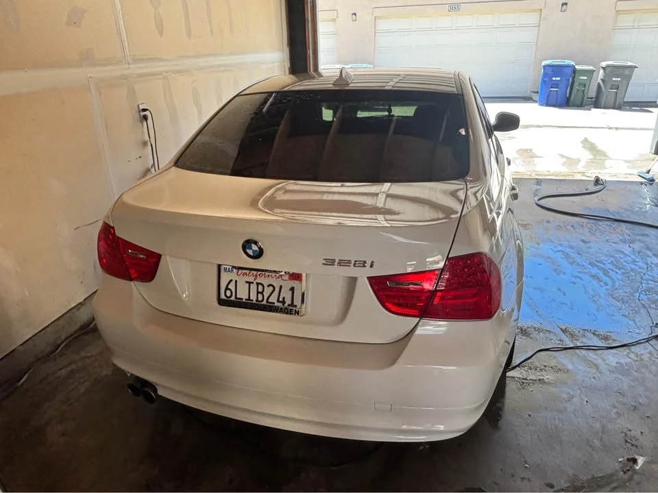 2010 BMW E90 3 Series Sedan - Image 5 of 13