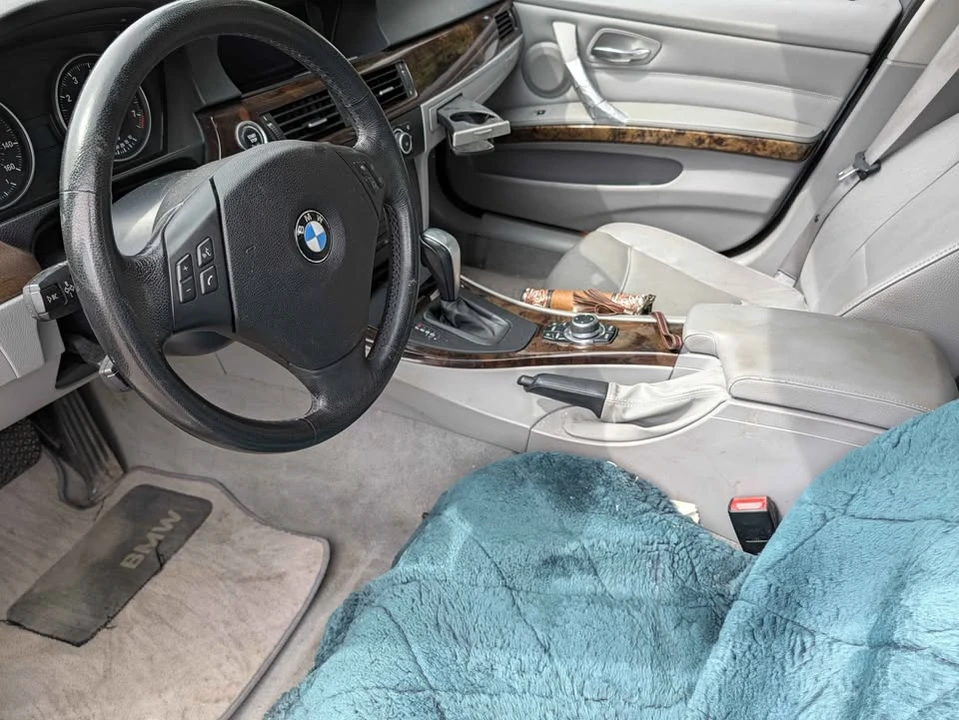 2010 BMW E90 3 Series Sedan - Image 8 of 10