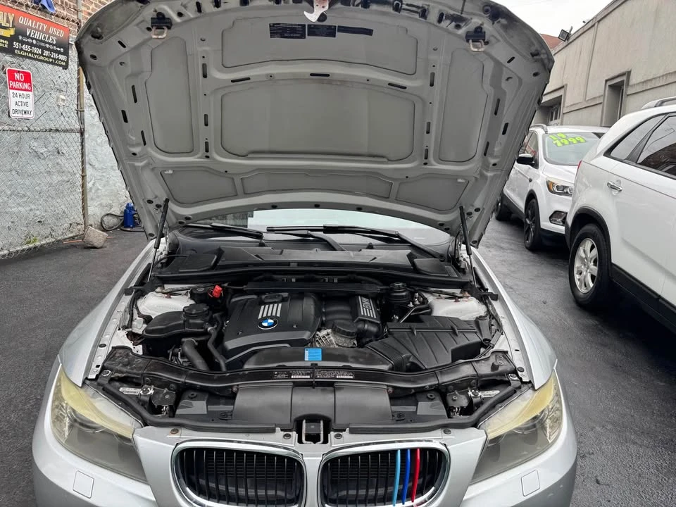 2010 BMW E90 3 Series Sedan - Image 12 of 13