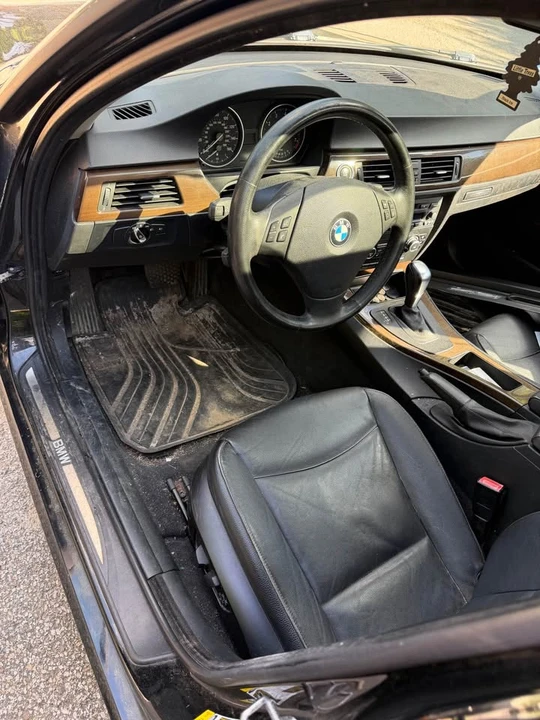2010 BMW E90 3 Series Sedan - Image 4 of 7