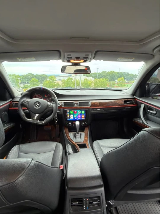 2010 BMW E90 3 Series Sedan - Image 12 of 16