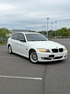 2010 BMW 3 Series 328i xDrive Sedan