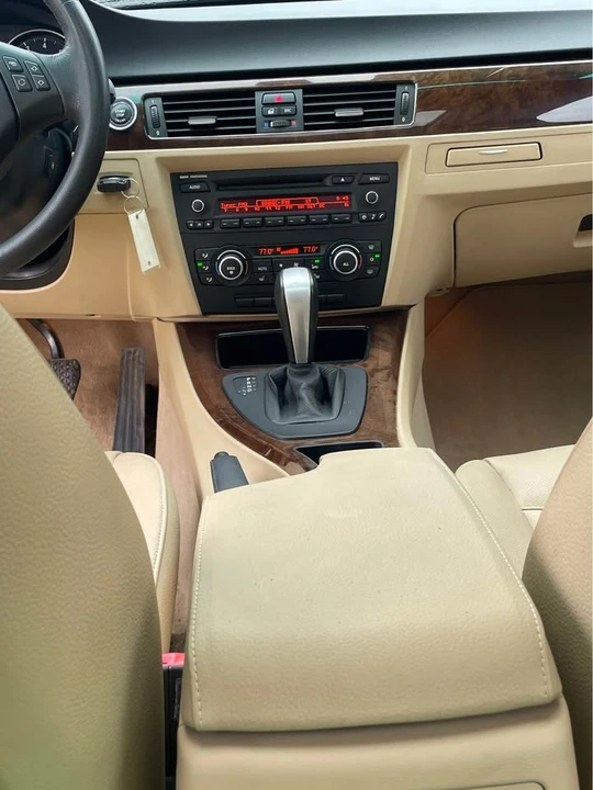 2010 BMW E90 3 Series Sedan - Image 2 of 13
