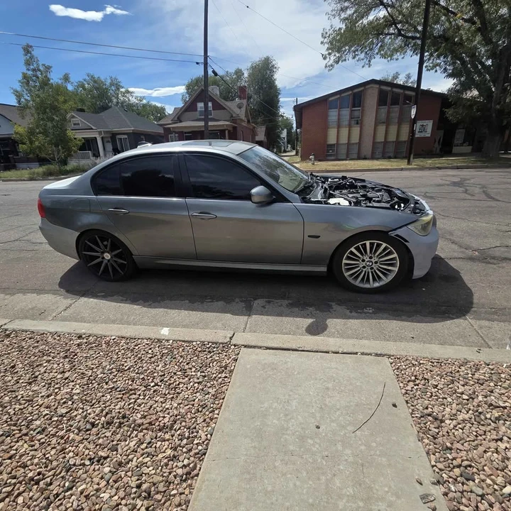 2010 BMW E90 3 Series Sedan - Image 4 of 10