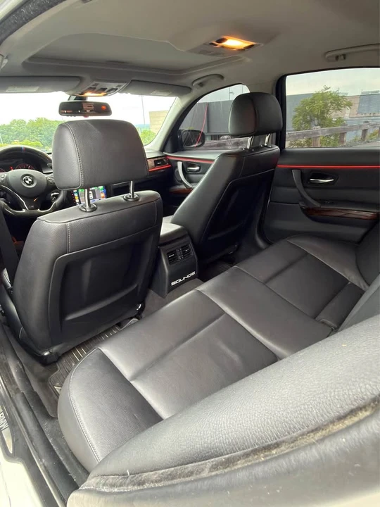 2010 BMW E90 3 Series Sedan - Image 13 of 16