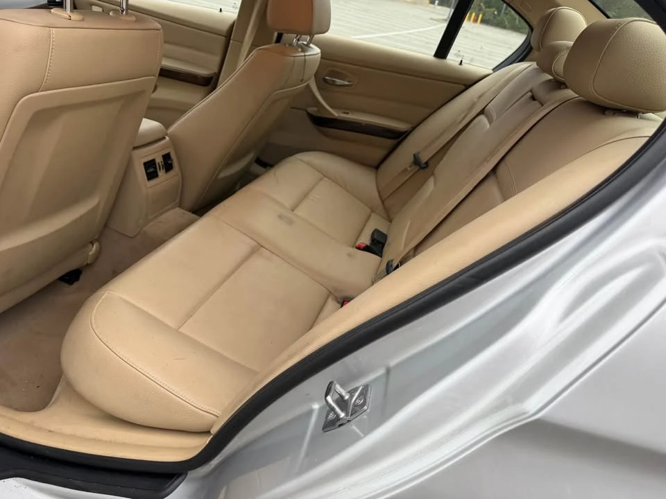 2010 BMW E90 3 Series Sedan - Image 8 of 10