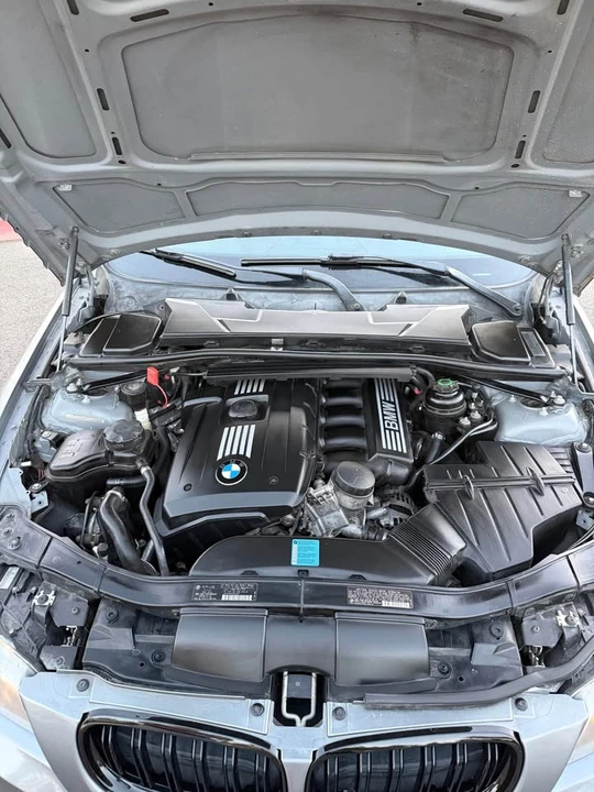 2010 BMW E90 3 Series Sedan - Image 3 of 16