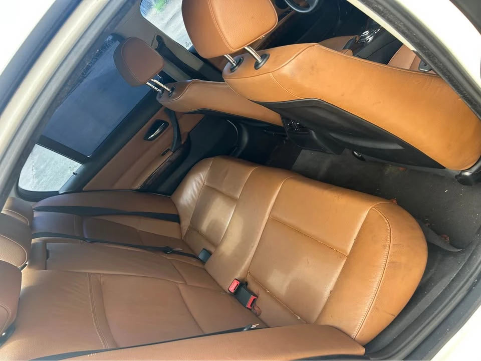 2010 BMW E90 3 Series Sedan - Image 9 of 10