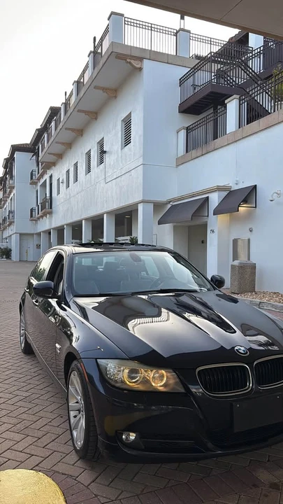 2010 BMW E90 3 Series Sedan - Image 3 of 6