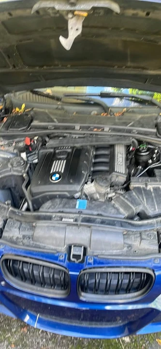 2010 BMW E90 3 Series Sedan - Image 6 of 6