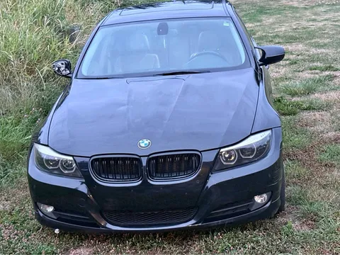2010 BMW 3 Series 330e Sedan 4D