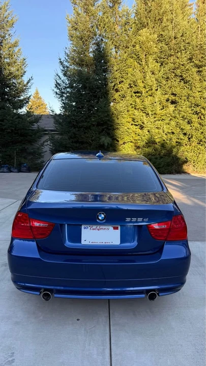 2010 BMW E90 3 Series Sedan - Image 11 of 11