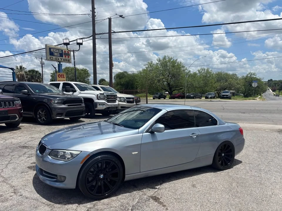 2010 BMW E93 335i Convertible - Image 8 of 13